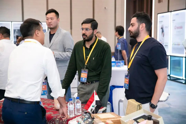 搭建交流合作平台，第七届进博会展前供需对接会举办(对接,供需,第七届,搭建,博会......)