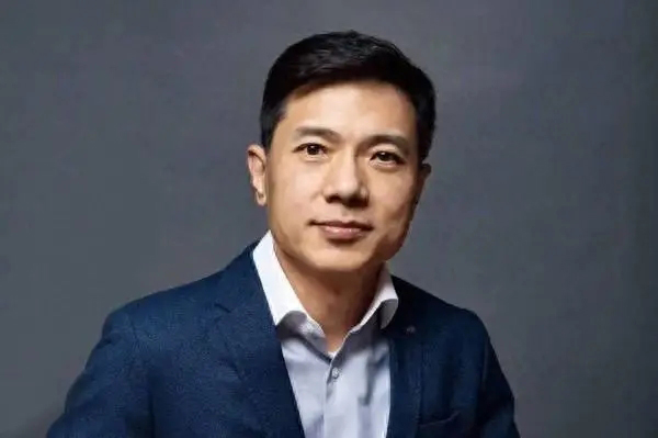 李彦宏批“百模大战”：造成算力极大浪费 开源模型并不万能(开源,万能,模型,浪费,大战......)