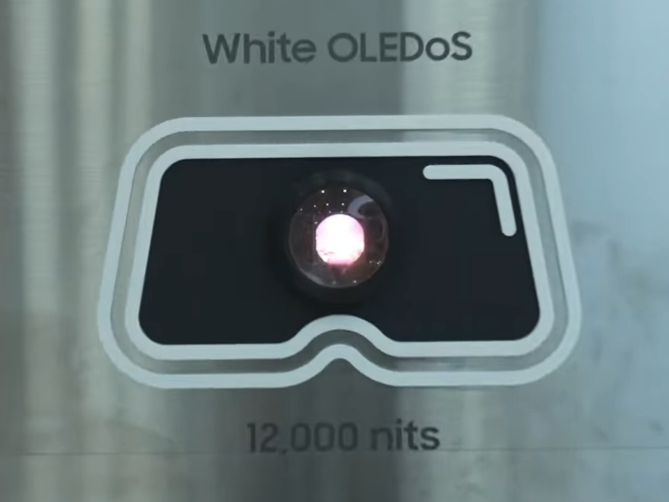 亮度达 12000 nits，三星显示展示圆形 White OLEDoS 显示面板样品（三星.显示.亮度）