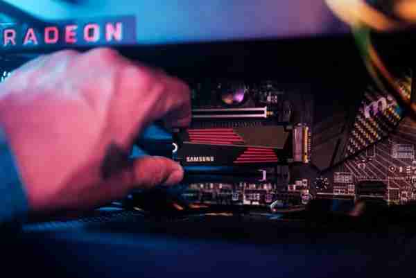 SSD 从高效存储走到失效边缘 你需知道的几大警示信号 
