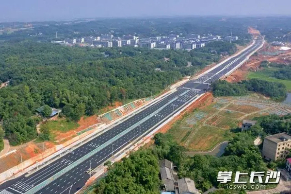 湘江新区再添南北向干道！双向六车道白庭路已具备贯通条件(湘江,干道,车道,贯通,双向......)