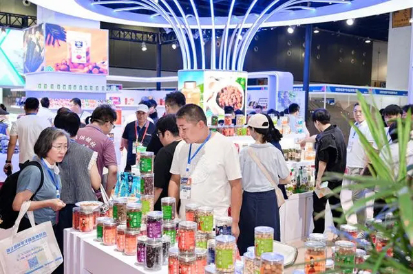 全球电商共拓“新蓝海” 2024浙江国际电子商务博览会义乌开展(义乌,浙江,博览会,新蓝,电子商务......)