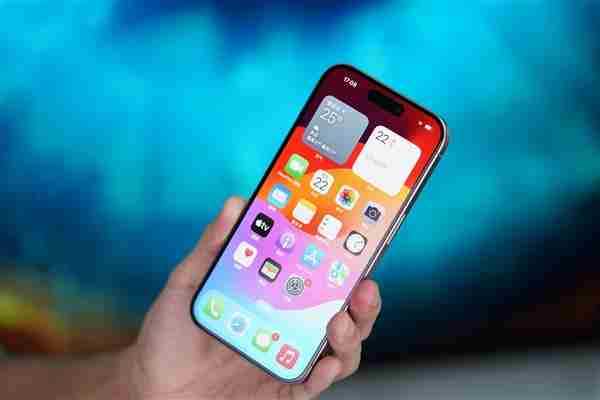 iPhone 16发布 苹果光速下架iPhone 15 Pro成绝版！官方客服回应（客服.光速.绝版）