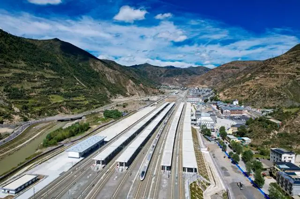 中秋小长假 成都车站预计发送旅客211.5万人次(成都,旅客,长假,中秋,车站......)