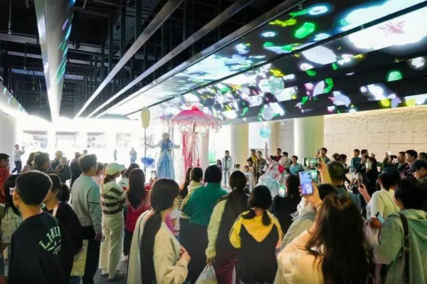 雄安新区：多彩活动让群众尽享缤纷假期(新区,尽享,缤纷,多彩,假期......)