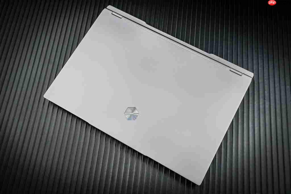 苹果iOS 26新功能被夸爆:普通照片秒变裸眼3D照 还能设置3D壁纸(还能.新功能.壁纸)