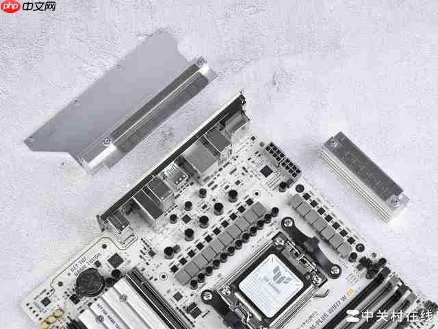  布局优化升级 WIFI7 华硕 B850 重炮手白色版主板评测 