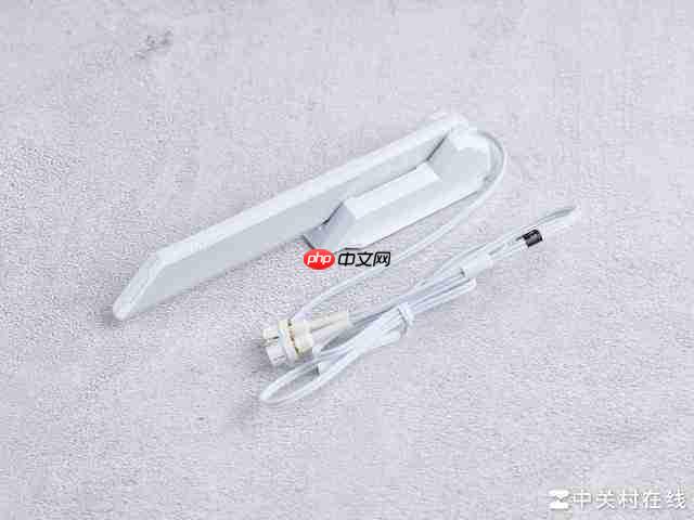  布局优化升级 WIFI7 华硕 B850 重炮手白色版主板评测 