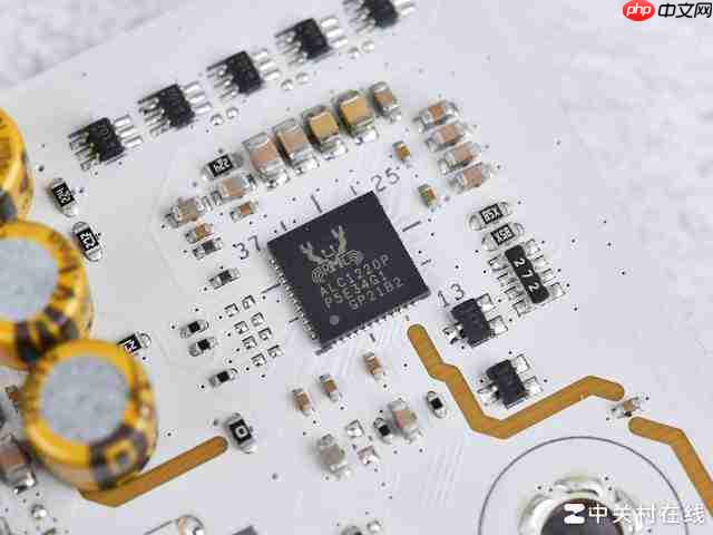 布局优化升级 WIFI7 华硕 B850 重炮手白色版主板评测 