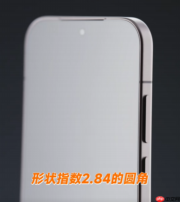 卢伟冰提前上手小米17/Pro/Pro Max真机:全系对比、购买建议来了